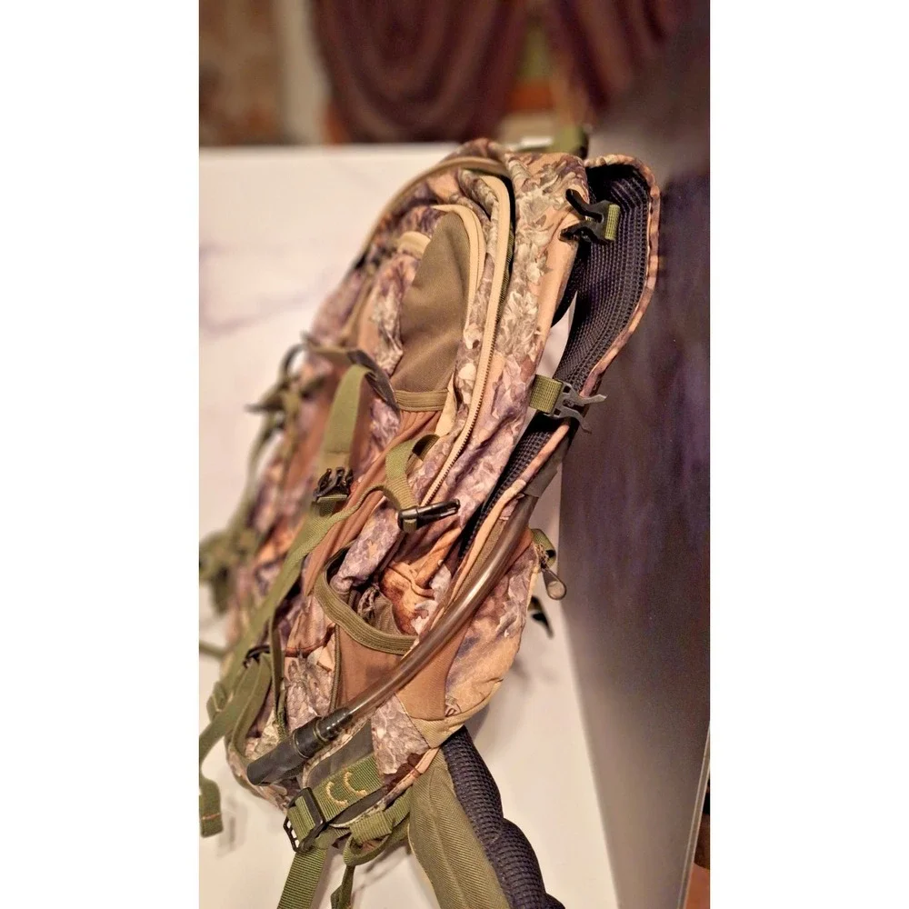 Kings Camo Mountain Shadow 1800 Core Hunter Day Pack Backpack